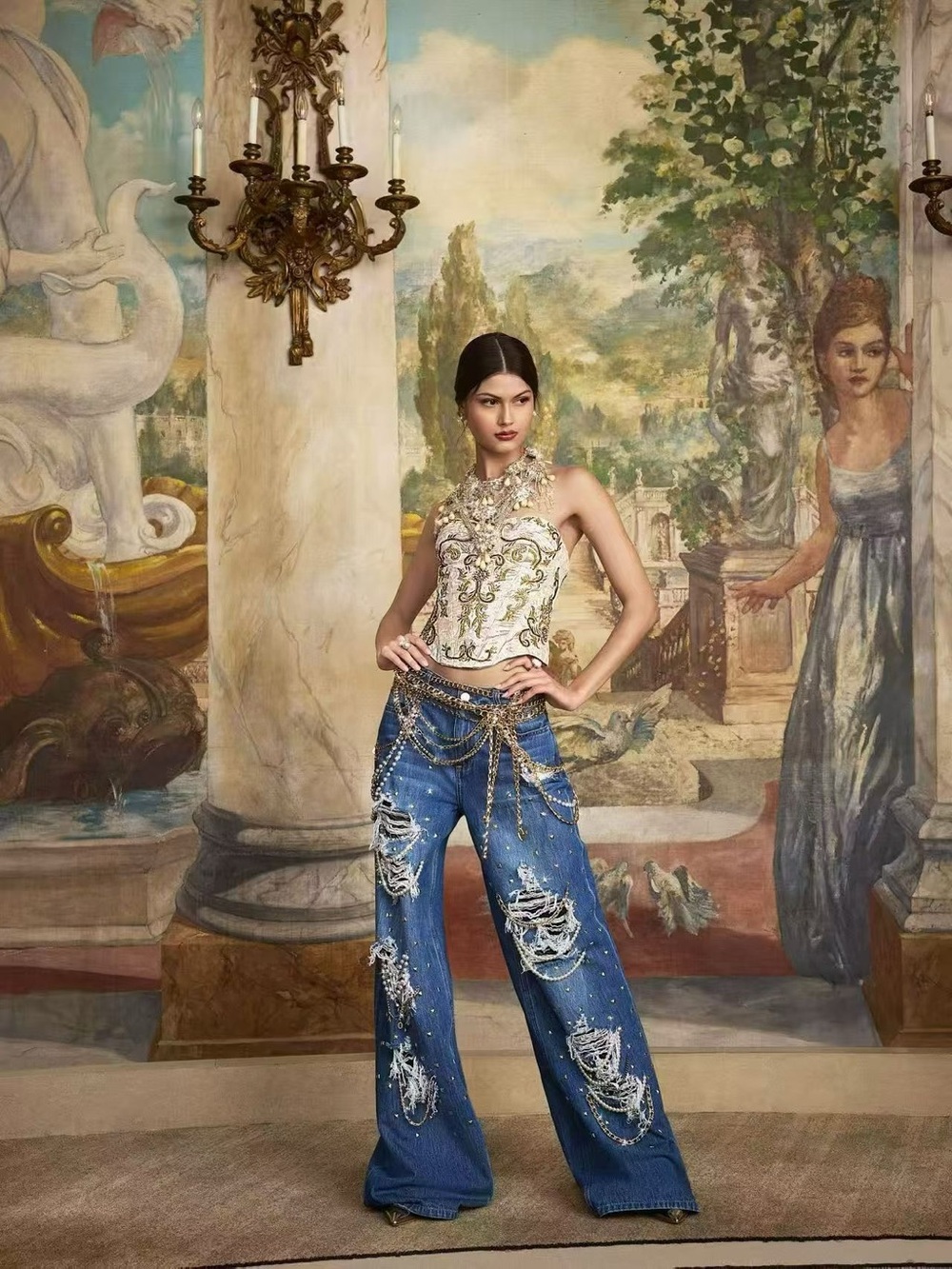 Alice and Olivia HARPER EMBELLISHED RIPPED JEAN 2026FW
